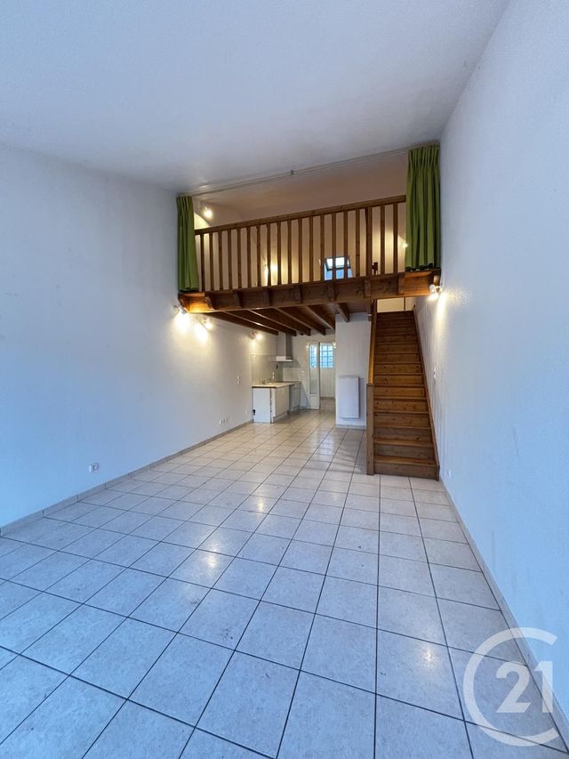 Appartement F2 à louer - 2 pièces - 48.22 m2 - COUTRAS - 33 - AQUITAINE - Century 21 G&B Immobilier