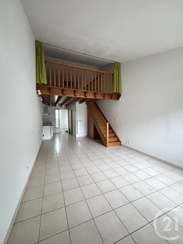 Appartement F2 à louer - 2 pièces - 48.22 m2 - COUTRAS - 33 - AQUITAINE - Century 21 G&B Immobilier